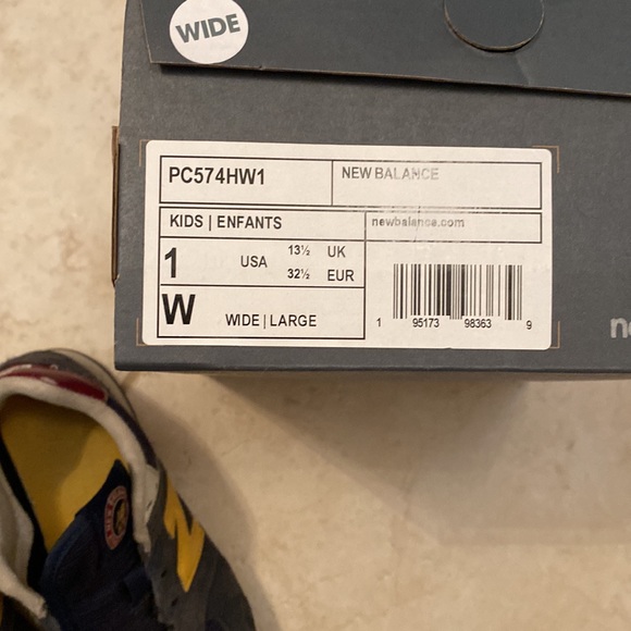 New Balance Tennis Shoes - Picture 2 of 6